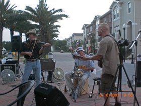 2007.08.19 Zs Clubhouse